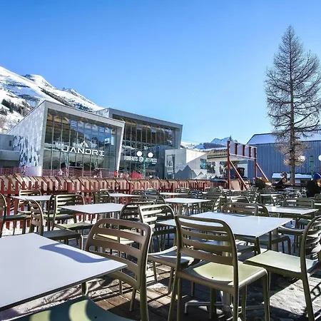 Les 2 Alpes L'oree Des Pistes Отель Ле дез Альп