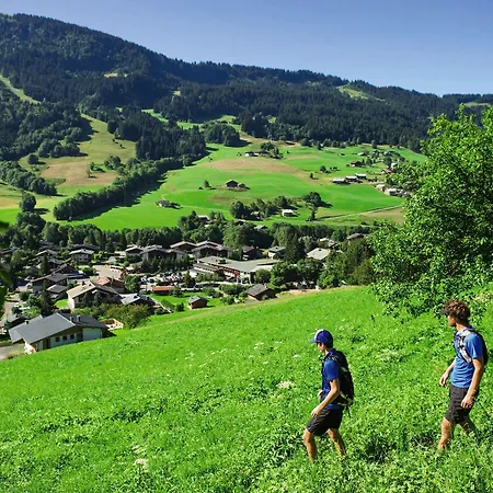 Les 2 Alpes L'oree Des Pistes