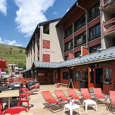 Les 2 Alpes L'oree Des Pistes Les Deux Alpes