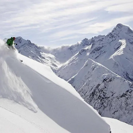 Les 2 Alpes L'oree Des Pistes Hotel