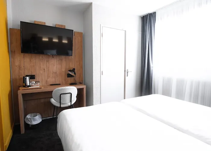 Hotel Les 2 Alpes L'oree Des Pistes 3*