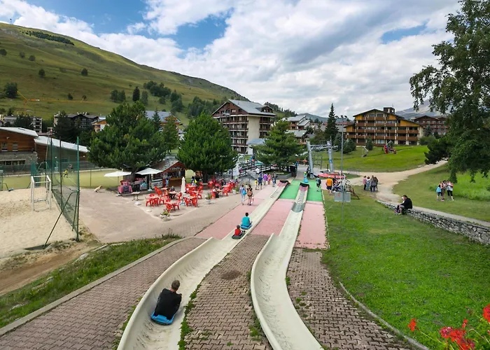 Les 2 Alpes L'oree Des Pistes